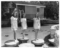 1971 Queen Mermaids 
