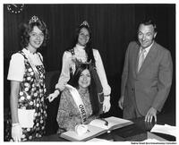1972 Queen Mermaids 