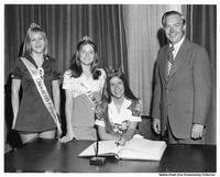  1973 Queen Mermaids 