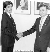  Rick Carnagie (left)