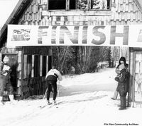  Ski Club 