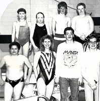 Group of swimmers group photo.