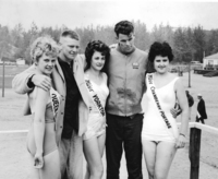 Canoe Derby winners and Queen Mermaind