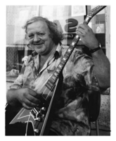 Tony Sulitz guitarist