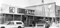 Robinson's Store Closing & Sign Coming Down