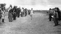 Flon Runner the Winner- 1930 Lake Bottom Sports Day