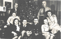 Roche Family Phot C 1945