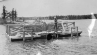To build the dam it was decided to make a rock bed along the route of the dam