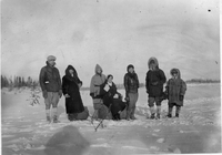 group of 7 in snow