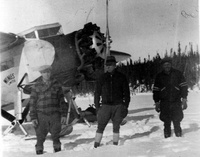Unidentified group with Fairchild on skis 