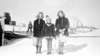  Areta Evans,Olive Stevens, Beverly Evans