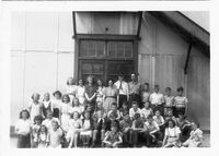 1010863 1_0008 Ross Lake School Class no date.jpg