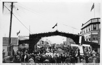Floats Going Under Arch Main &1st