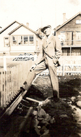 1002483 Jeff Holm-Hay