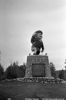 Flintabbatey Flonatin Statue